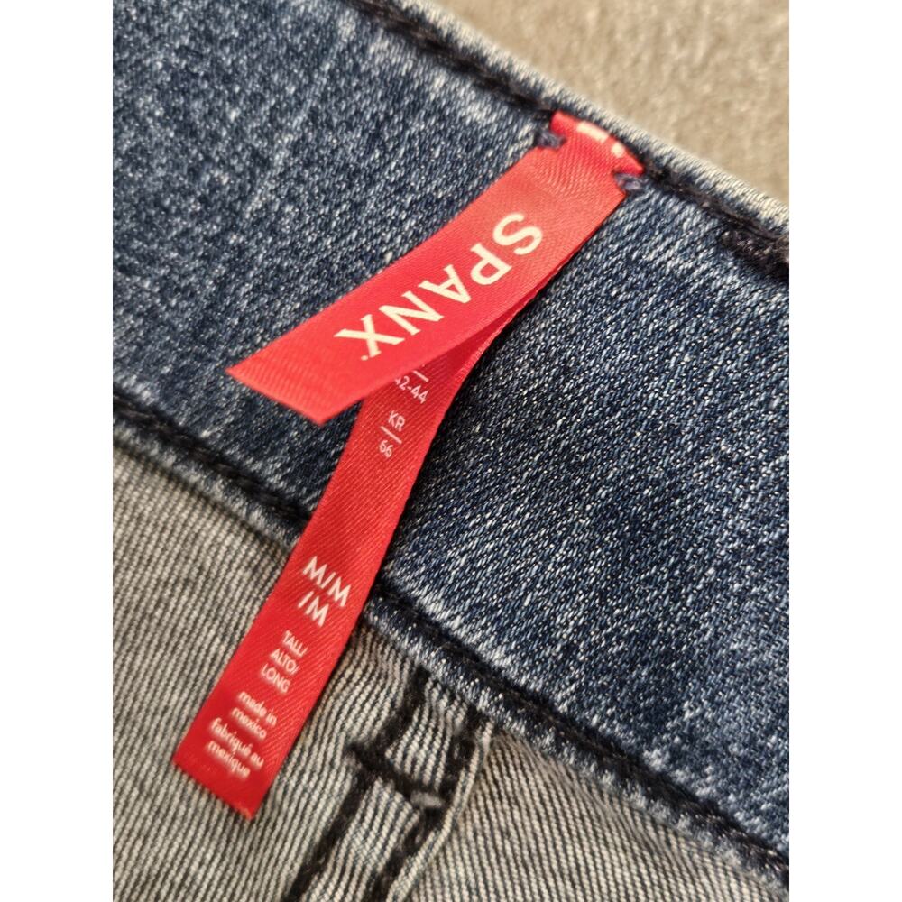 Spanx Flare Jeans Womens Sz Medium Tall Blue Denim Cotton Stretch Mid Rise 30x29 - Picture 8 of 9